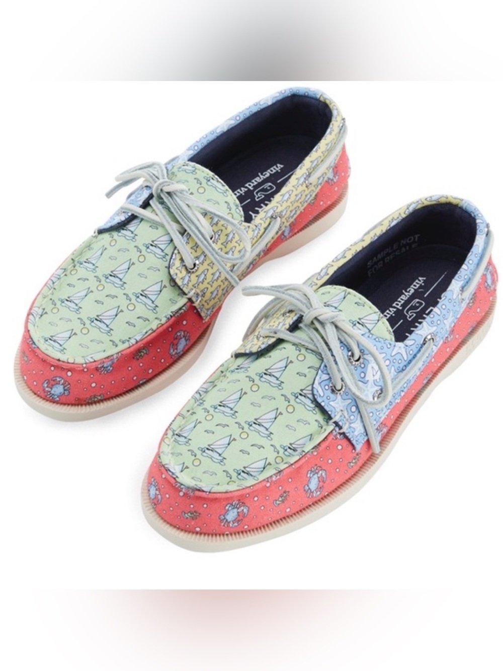 Speedy Vineyard Vines patchwork boat shoes, size 8